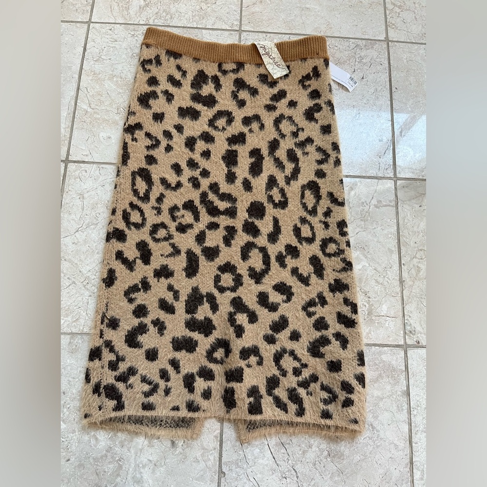 Mystree Animal Print Pencil Skirt in Tan and Dark Brown- Medium